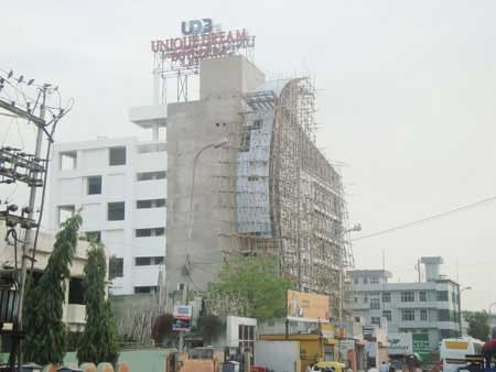 UDB Business Avenue - Building Construction